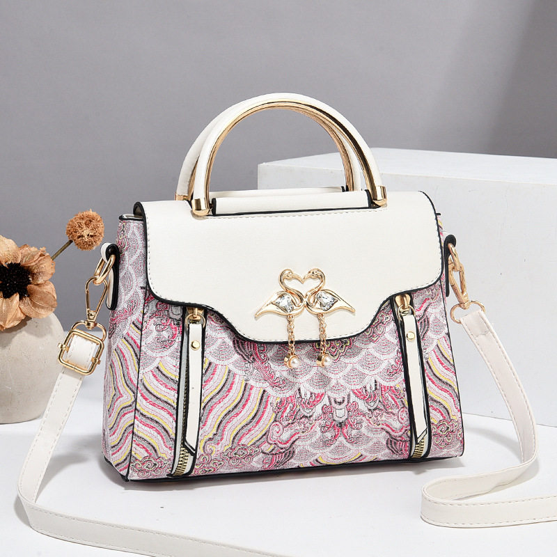 pu包包2025新款女包轻奢女士手提包高级感单肩斜挎包小方包女