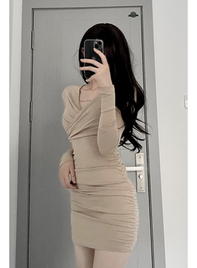 速发内搭卡妈针织包裙连衣臀小其色秋冬性感紧身裙子冬季套装短