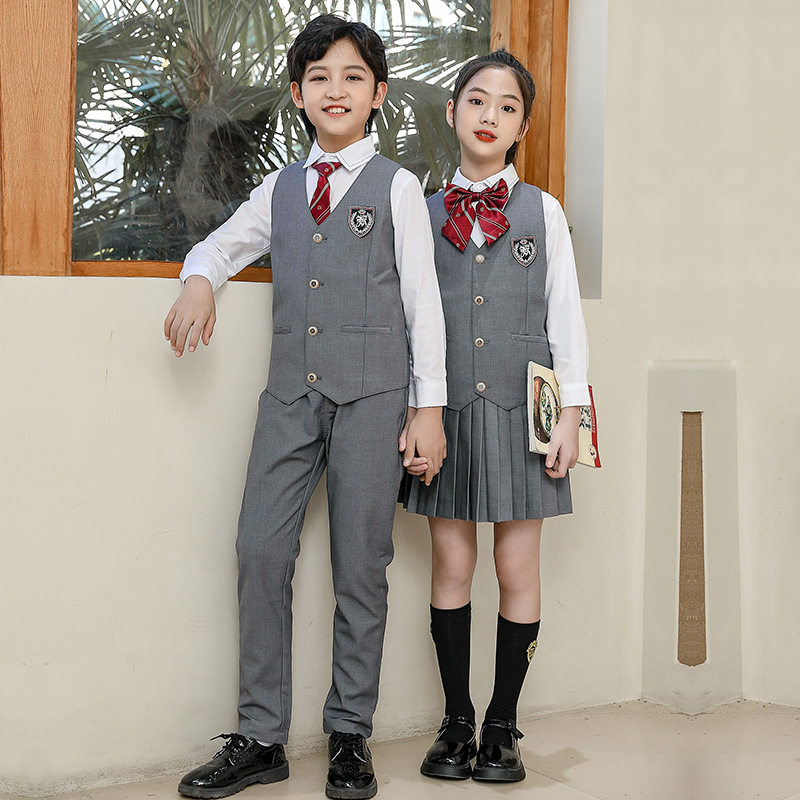 儿童演出灰色连衣裙套装中小学生