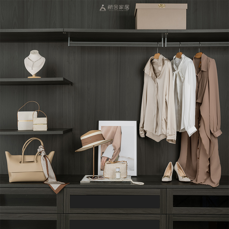 样板间衣服摆件衣帽间衣柜装饰品