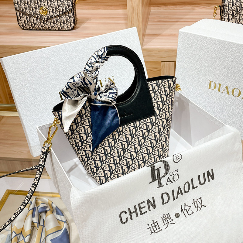 迪奥伦奴diaolun真皮手提菜篮子真皮女老花单肩斜挎手提菜篮子包