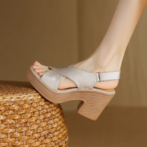 夏季高跟粗跟百搭罗马鞋