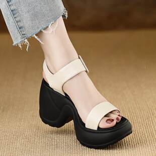 一字扣带露趾防水台高跟罗马鞋 爆款 女2026年新款 10cm坡跟厚底凉鞋