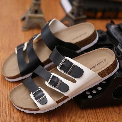 Men Leather flip flops Sandals casual breathable slippers
