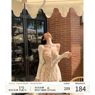 牛了牛了 法式连衣裙女2025早春新款鱼骨拼接a字裙印花抹胸裙子