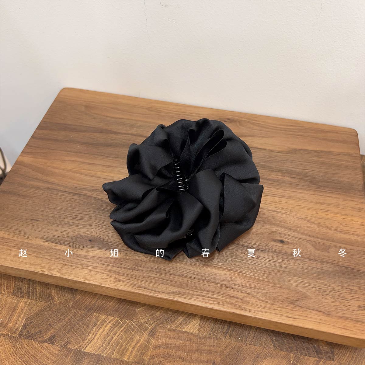 秋冬气质韩国头饰简约设计扭扭发夹法式温柔日常百搭黑色香蕉夹