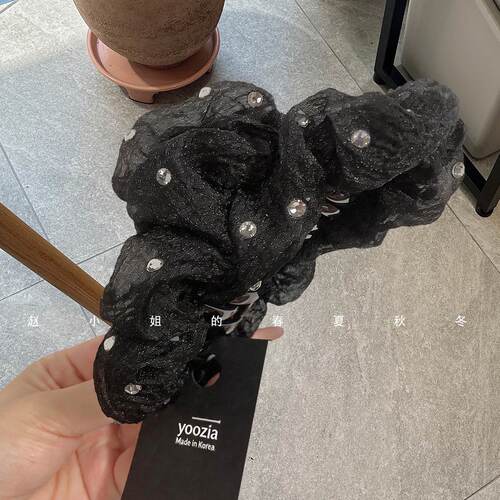 黑色褶皱水钻气质闪钻布艺花苞抓夹轻纱显发量半扎发优雅鲨鱼夹