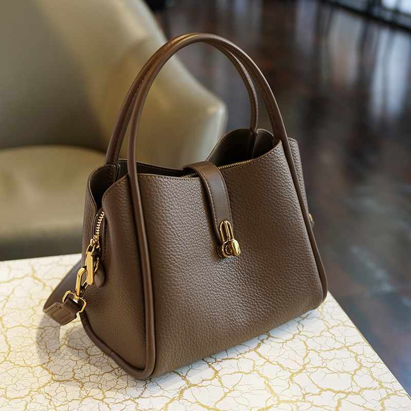 复古小众菜篮子包2025春夏新款软皮手提包高级感单肩斜挎包水桶包,箱包皮具/热销女包/男包,水桶包,淘宝优惠券,粉丝福利购,淘宝优惠卷