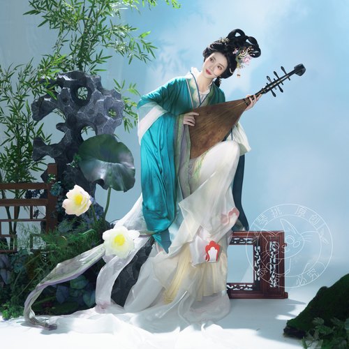 琴挑南北朝神仙服仕女图古画复原