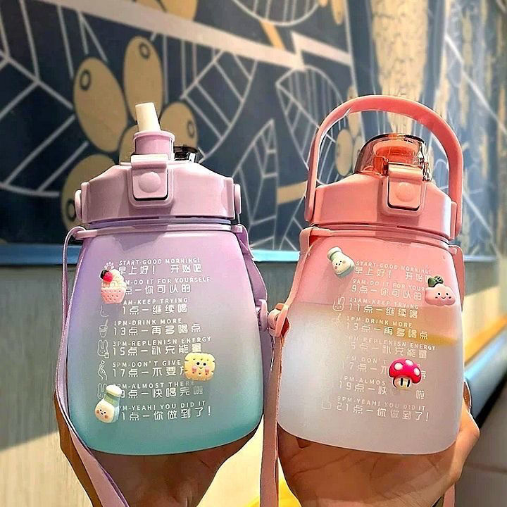 夏季大容量水杯女生运动水壶便携吸管磨砂杯网红大肚杯渐变色儿童