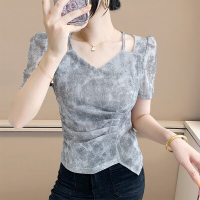 设计感泡泡袖上衣女夏装性感V领不规则褶皱短袖T恤修身网纱小衫潮
