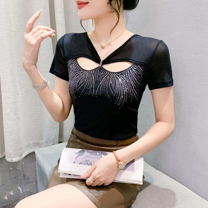 欧货黑色小衫女2025夏装新款性感V领镂空短袖T恤气质烫钻网纱上衣
