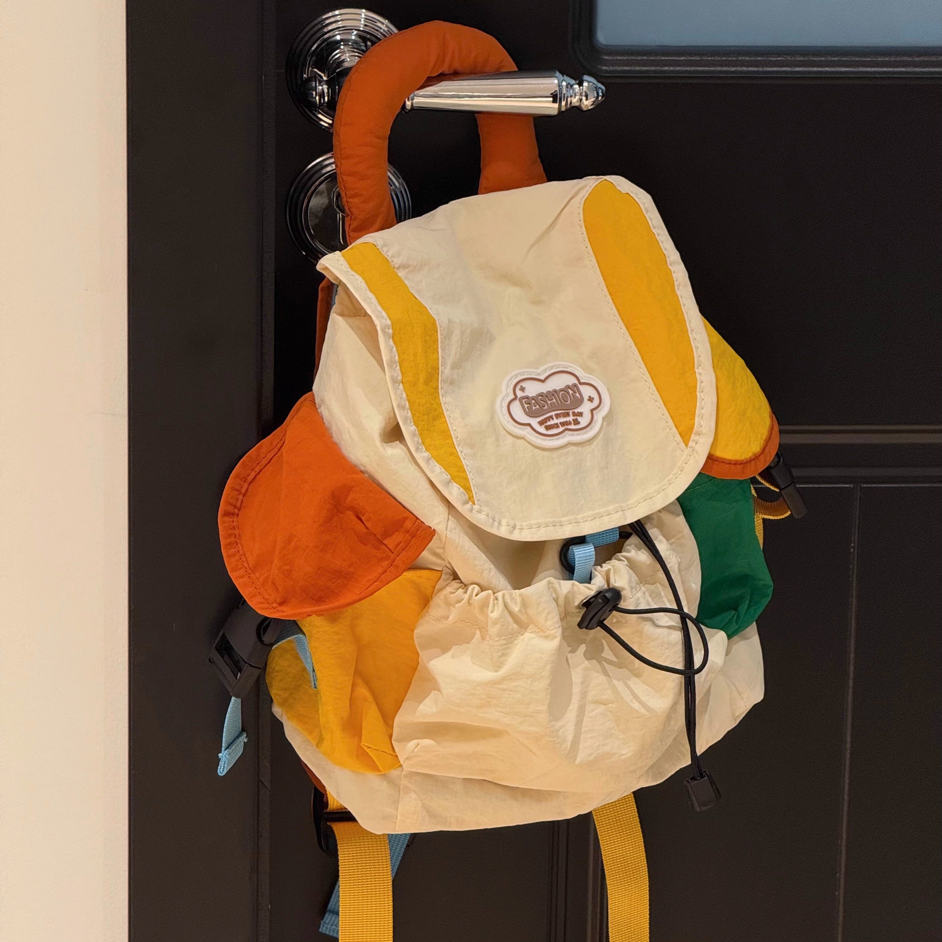 儿童书包2025新款轻便男女孩高颜值休闲轻便旅游时尚登山双肩背包