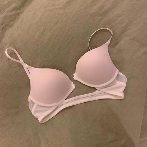 无钢圈粉色裸感前扣式夏季显大