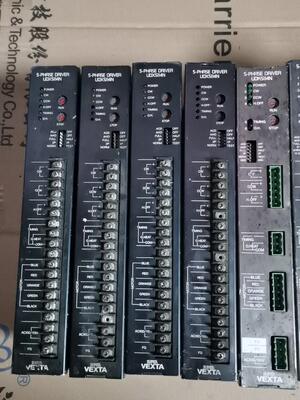 东方步进驱动器UDK5114N三台无,UDX5128N一（询价）