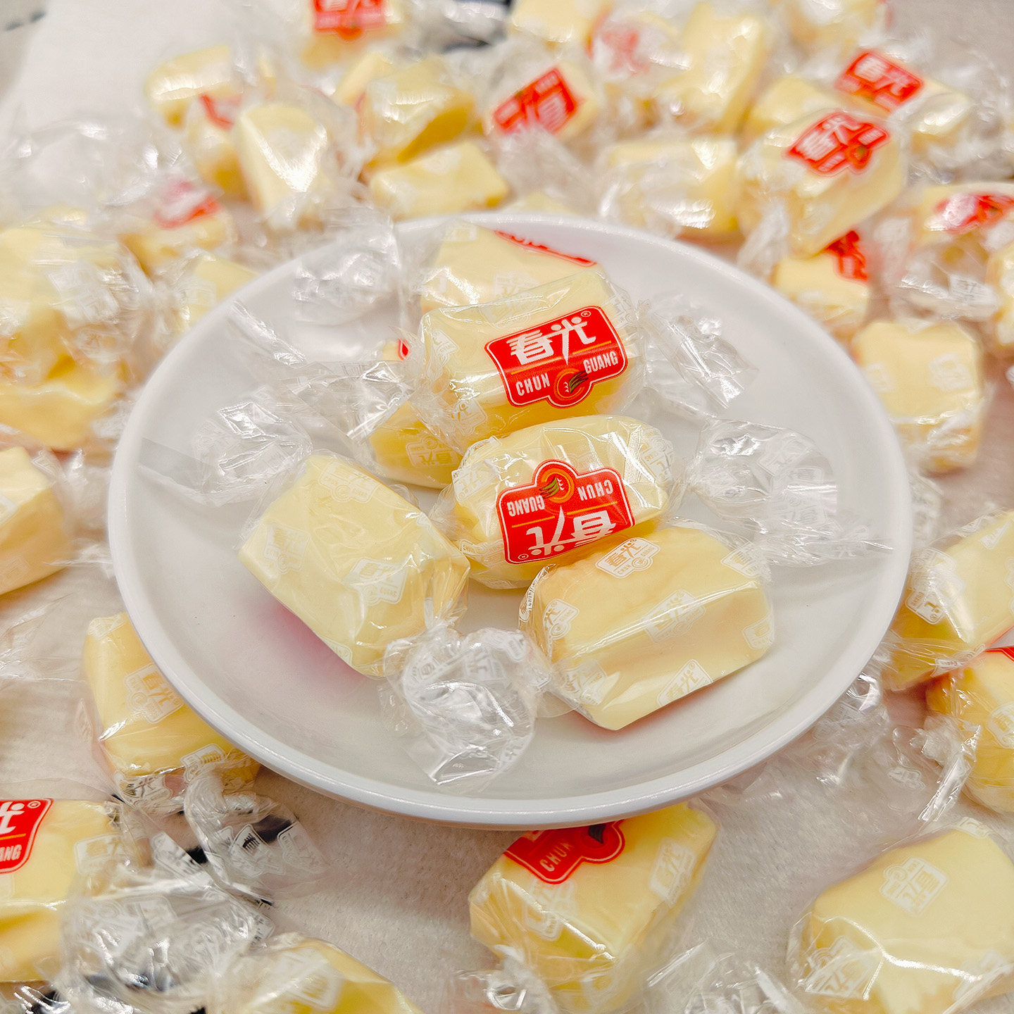 春光榴莲味奶糖散装糖果小吃零食