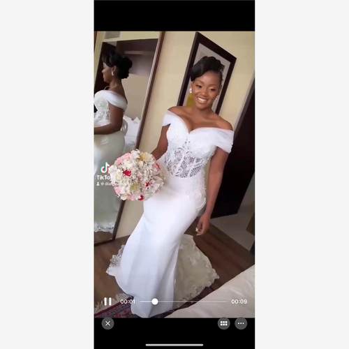 Beded Pearl Sheath Mermaid Wedding Dresses Satin Custom Made