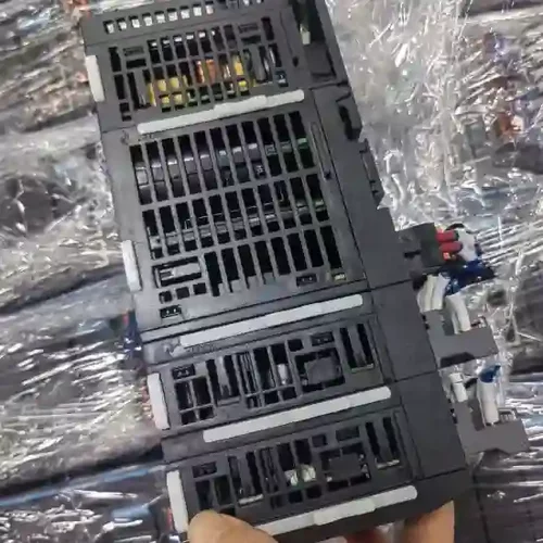 汇川主机AM402-CPU1608TN，加16点输入输出议价