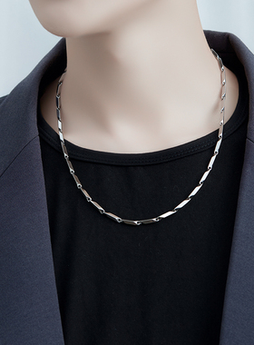 项链男款小众设计高级感锁骨链不掉色钛钢百搭男生毛衣卫衣链吊坠