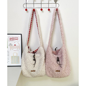 韩系慵懒风毛绒斜挎双面包百搭秋冬温柔小清新甜美格纹羊羔毛单肩