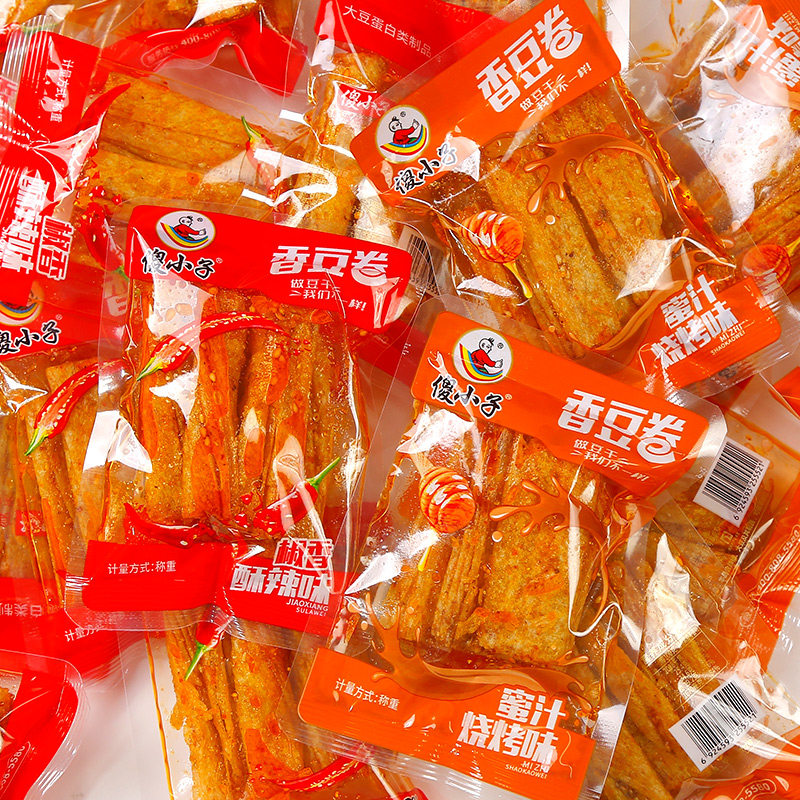 傻小子香豆卷辣片蜜汁烧烤椒香酥辣味辣条零食麻辣儿时回忆香辣片
