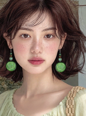 独特漂亮绿色串珠黄瓜耳环高级感