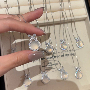 S925纯银冰透白玉髓吊坠项链轻奢小众精致高级感锁骨链女2025新款