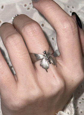 中古清冷感拉丝蝴蝶戒指小众设计