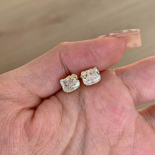 爆闪仿锆石KT猫咪耳钉2025新款 高级感轻奢小众简约气质耳环女 爆款