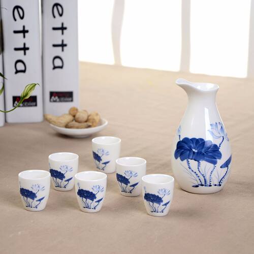 厂家供应陶瓷酒具套装分酒器 白酒 半斤装酒具