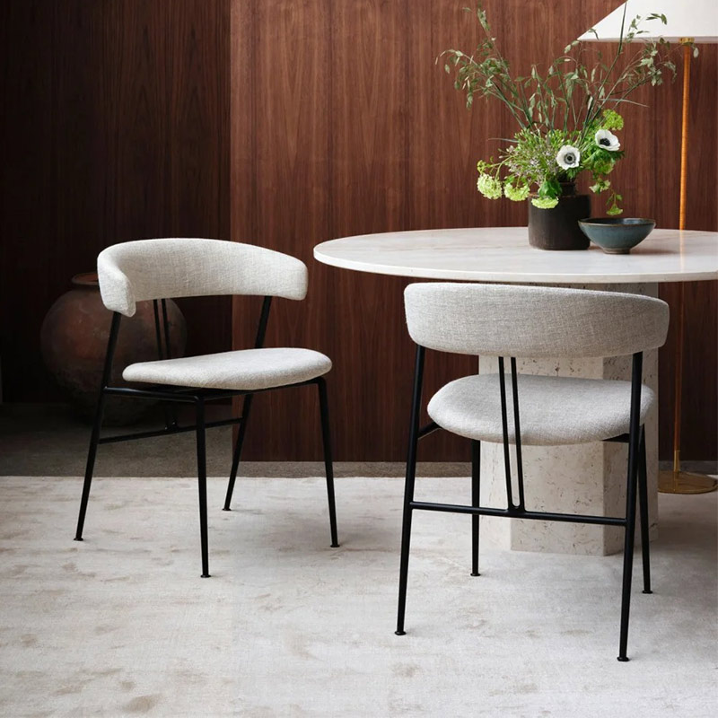 GUBI小提琴餐椅丹麦进口