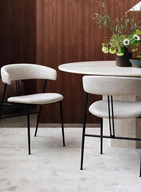 丹麦 客厅 北欧简约 GUBI Violin Dining Chair 小提琴餐椅