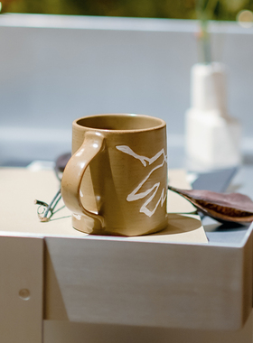 Ferm Living Vuelo 陶瓷马克杯手握粗陶咖啡杯子伍重联名设计款