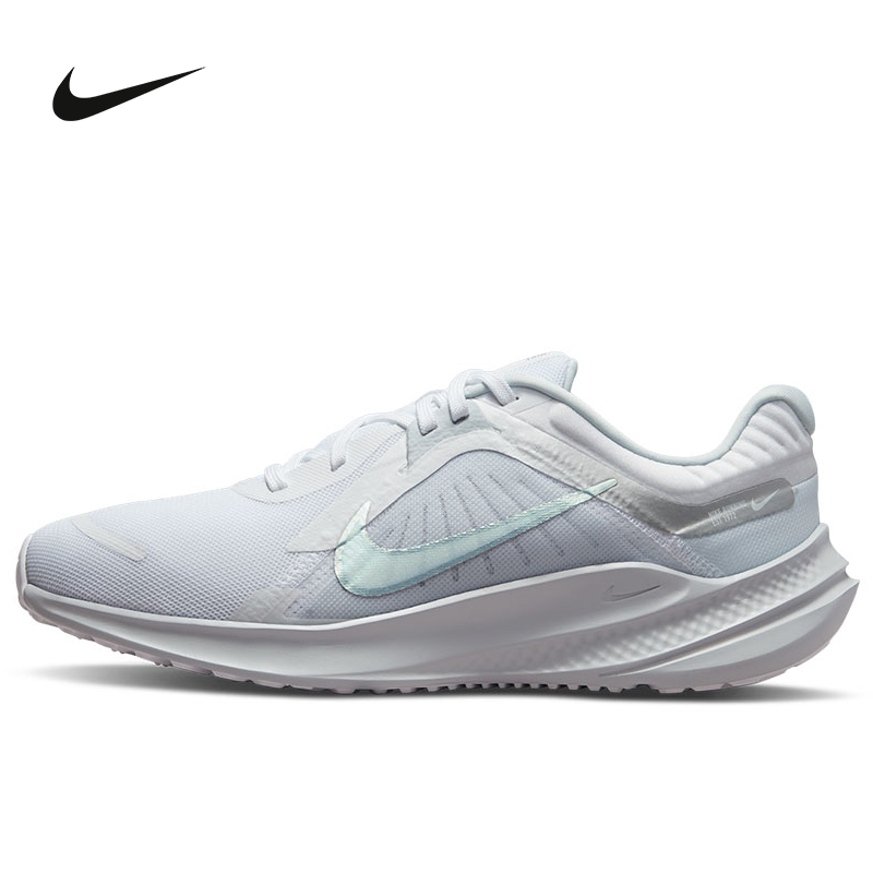 初上市价格599元