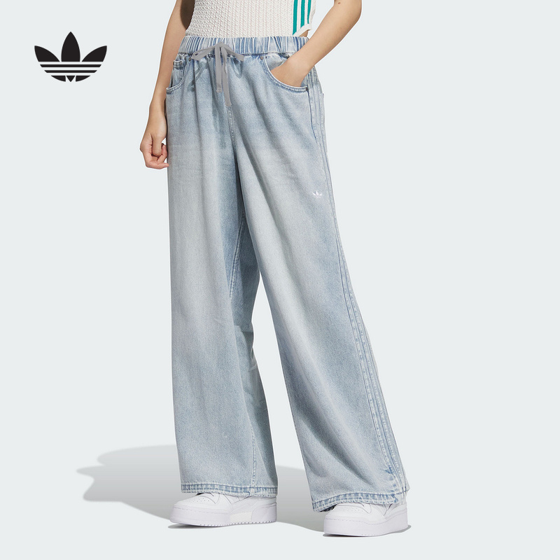 adidas阿迪达斯三叶草秋女子刺绣logo宽松可收口运动牛仔裤KC5837