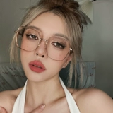 Ультра -светлые бокалы с большими рамками женский анти -легочный радиационный радиационный радиационный антикридированный черный рамный очки Большие лица