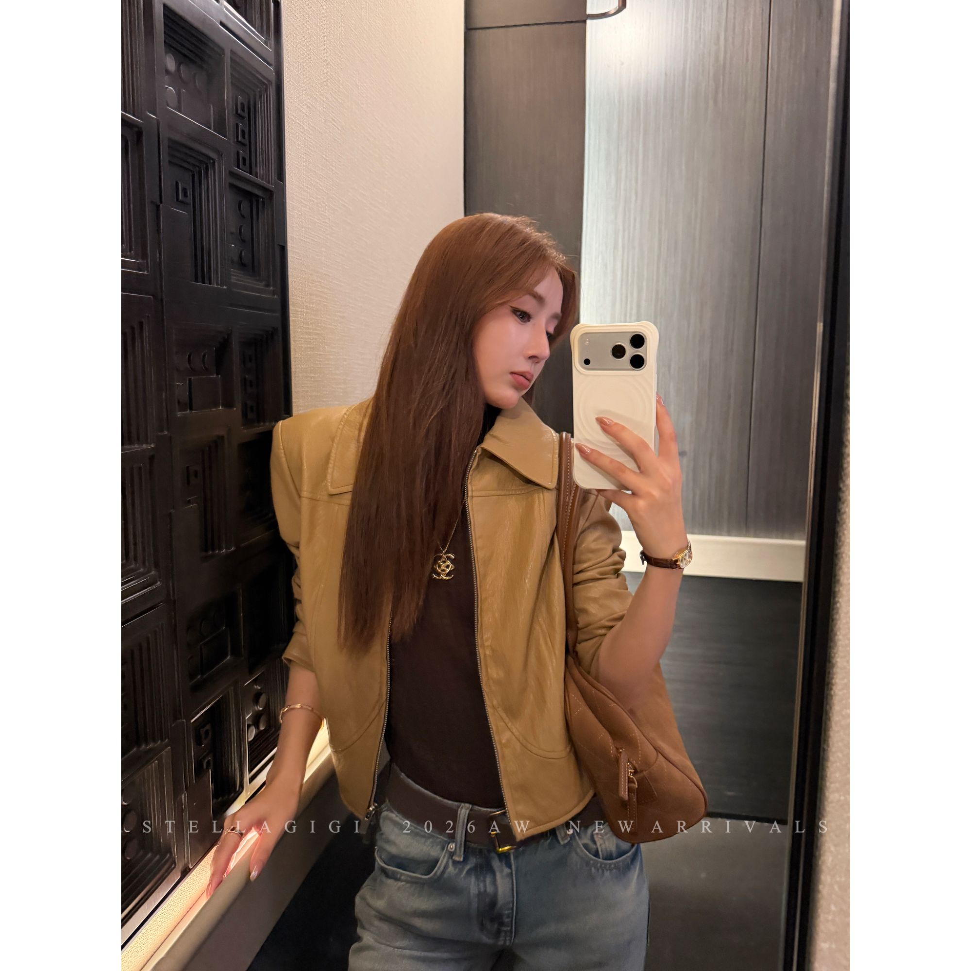复古机车双拉链翻领皮衣外套女