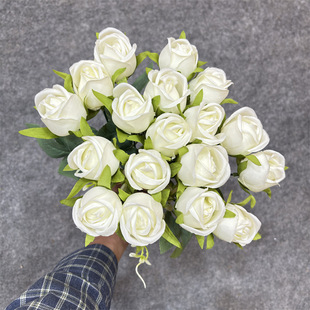 仿真18头玫瑰把束花束婚庆装饰跨境仿真18头玫瑰花仿真花工厂