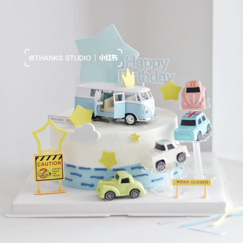 六一儿童节卡通蛋糕装饰摆件网红复古大众t1合金巴士中巴车汽车