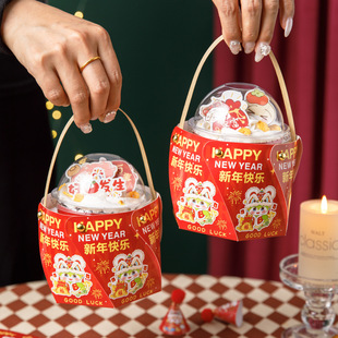 网红2025新年蛋糕装饰旋转盒子波波杯新年手提礼物盒手提袋插件