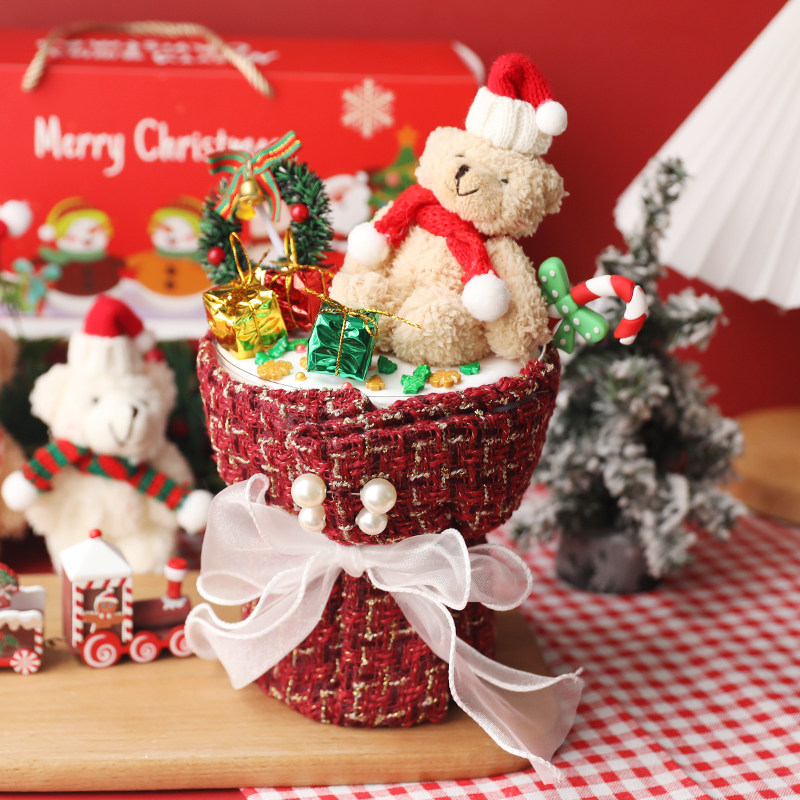 烘焙蛋糕装饰圣诞花束小熊蛋糕圣诞节网红merrychristmas手捧蛋糕