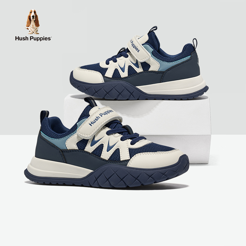 暇步士儿童运动鞋网面透气