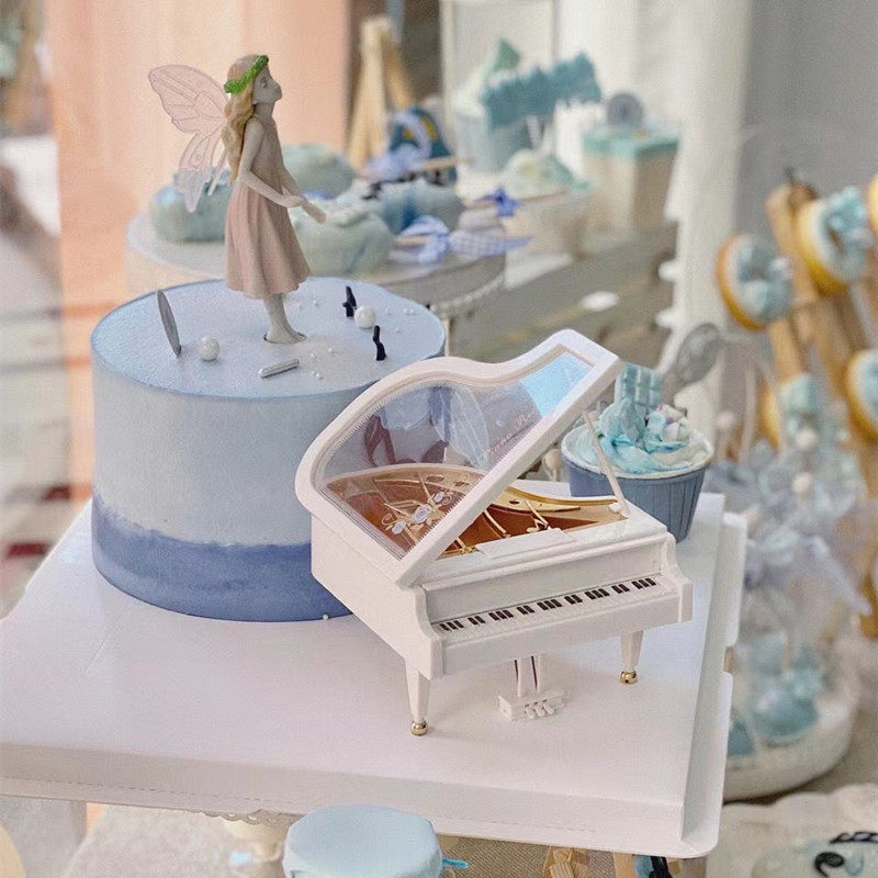 钢琴蛋糕装饰芭蕾舞女孩钢琴音乐盒女神情人两小无猜情侣插牌摆件