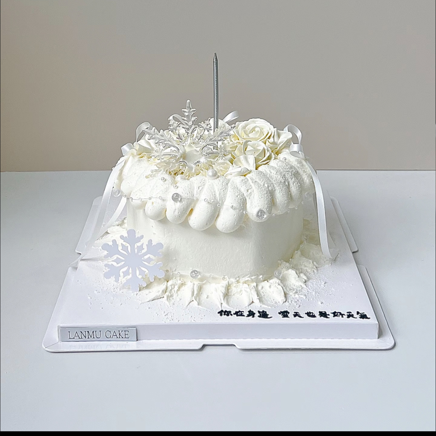 简约风圣诞节主题氛围感雪景雪花蛋糕装饰纯白DIY蝴蝶结甜品烘焙