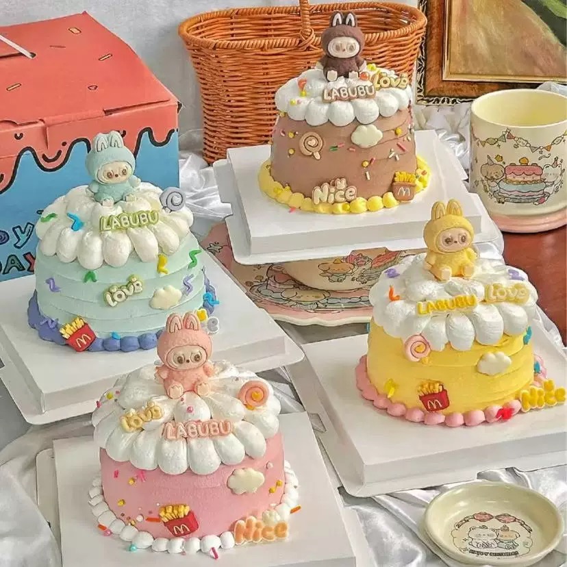 labubu儿童生日蛋糕装饰卡通摆件emoji表情拉布布生日烘焙装扮