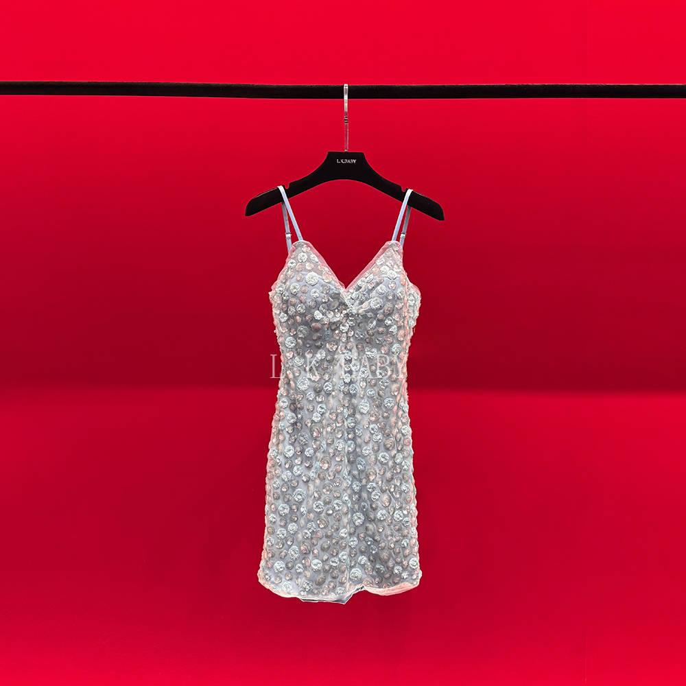 【L.K.BABY】法式轻奢礼服花卉性感亮片吊带露背连衣裙W333
