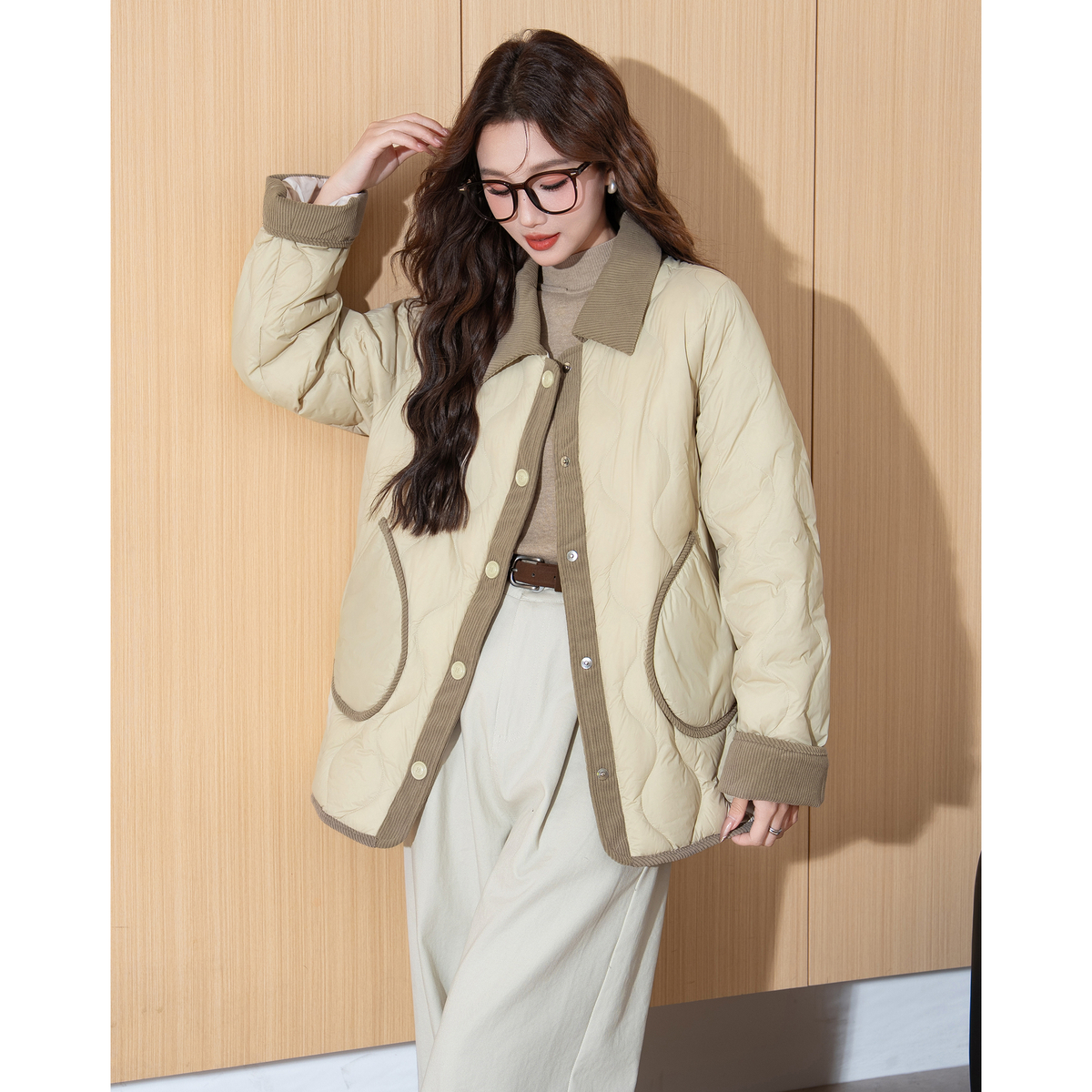 唐狮冬季女轻薄羽绒服拼接小香风薄款菱格衬衫领外套设计感潮TM