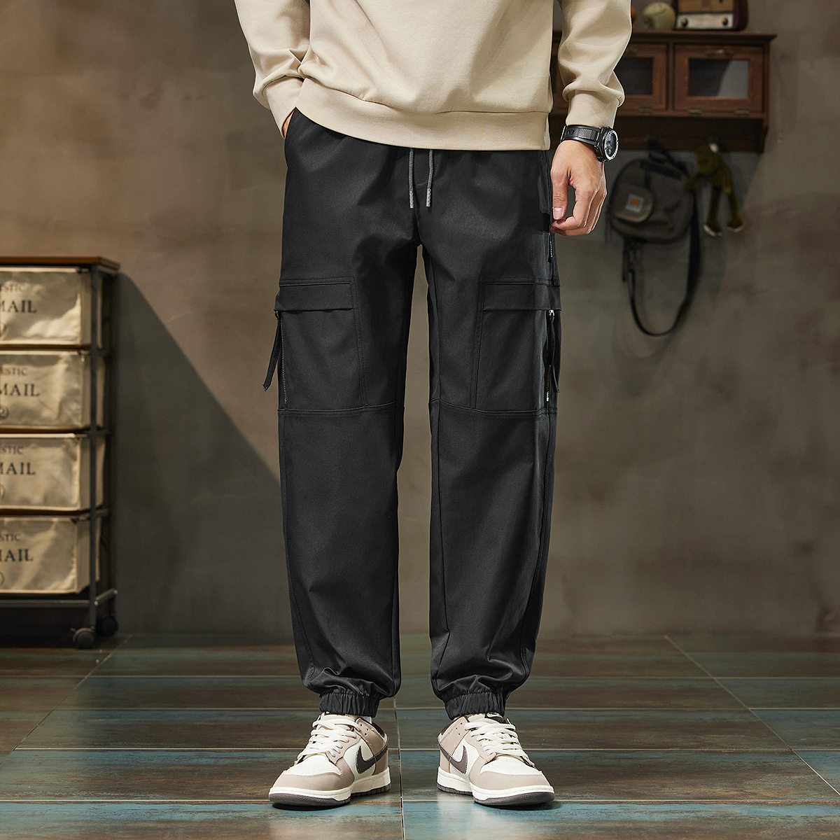 唐狮男款休闲裤运动风宽松束脚裤