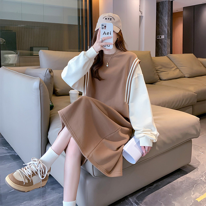 唐狮黑色学院风连衣裙女士春秋穿搭女装拼接卫衣裙法式气质裙子