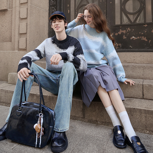 唐狮秋冬季 TMTA 情侣毛衣女圆领套头精致刺绣字母渐变超好看毛线衫